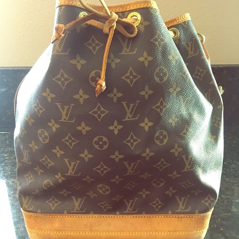 Authentic/Vintage Louis Vuitton Noe